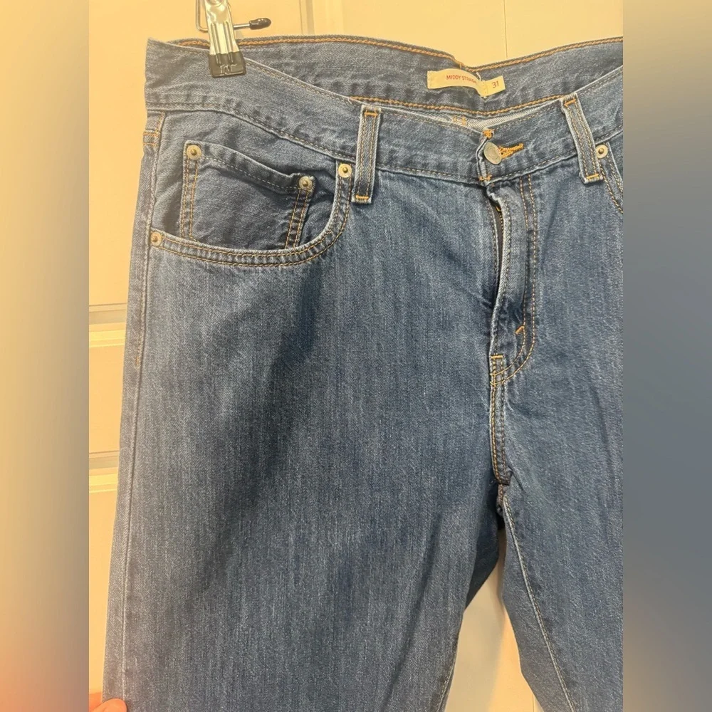 LEVI’S Middy Straight Medium Wash Mid Rise Denim Jeans Causal Womens Size 31